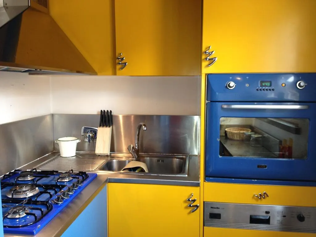 Apple House Apartment Rome 0*,  Italy